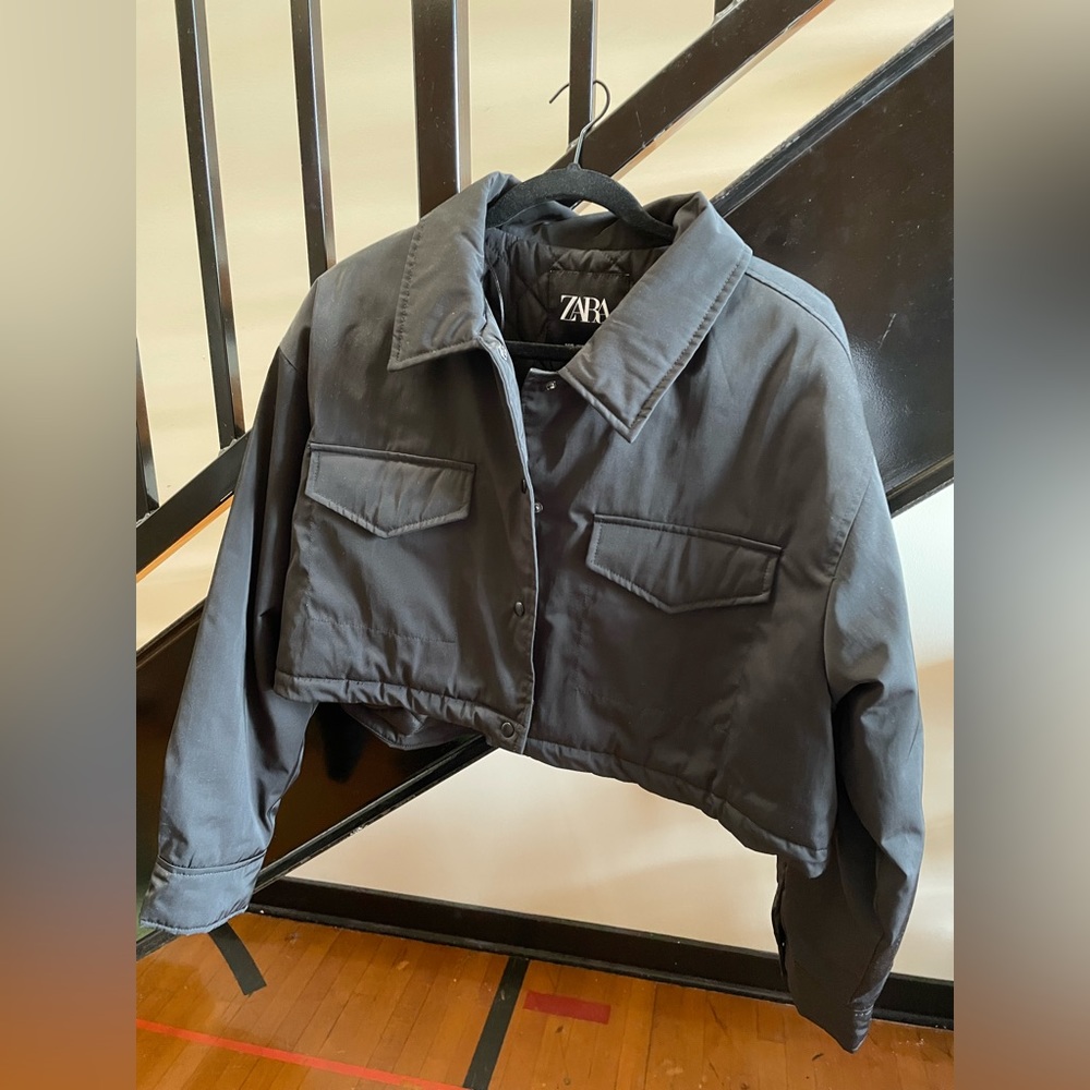 ZARA CROPPED BLACK JACKET SIZE XL